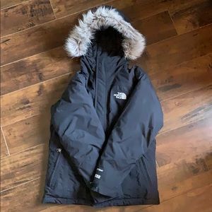 Girl/Boy The North Face parka coat jacket M(10/12)